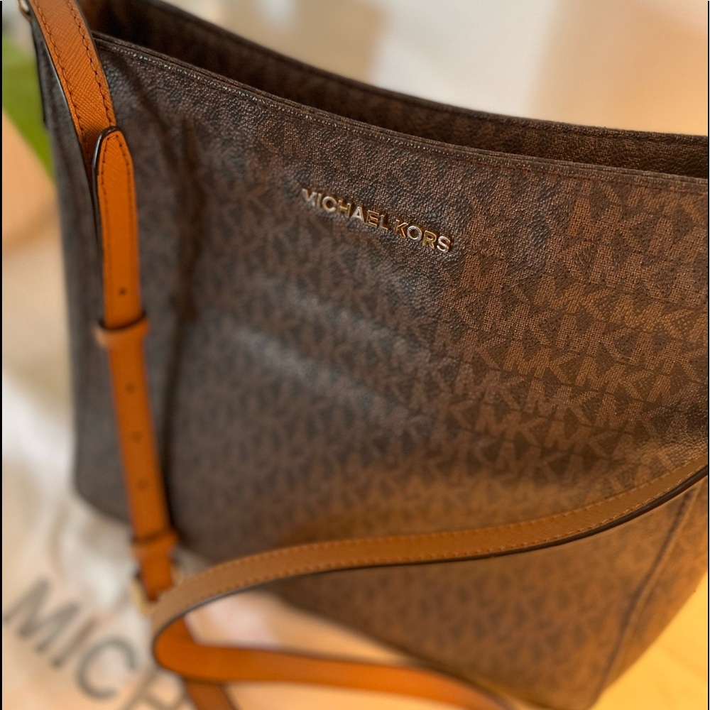Michael Kors Large Top Zip Crossbody